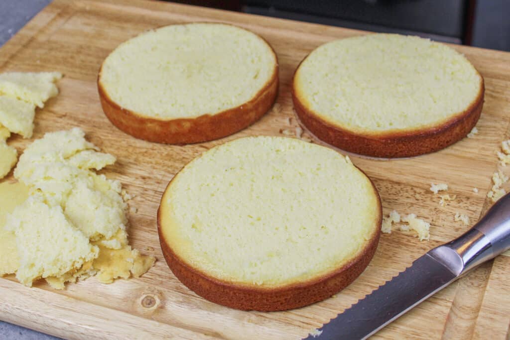 水平蛋糕层的图像