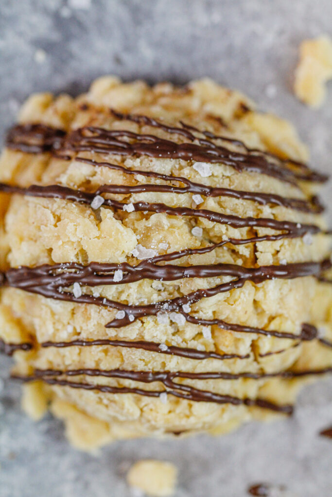 没有用米克里斯皮和花生酱制造的烤饼的图象