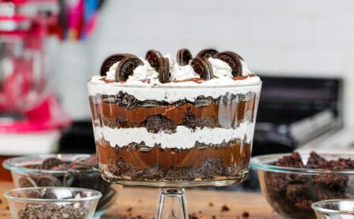 奥利奥小事的图像用巧克力做蛋糕和奥利奥奶油