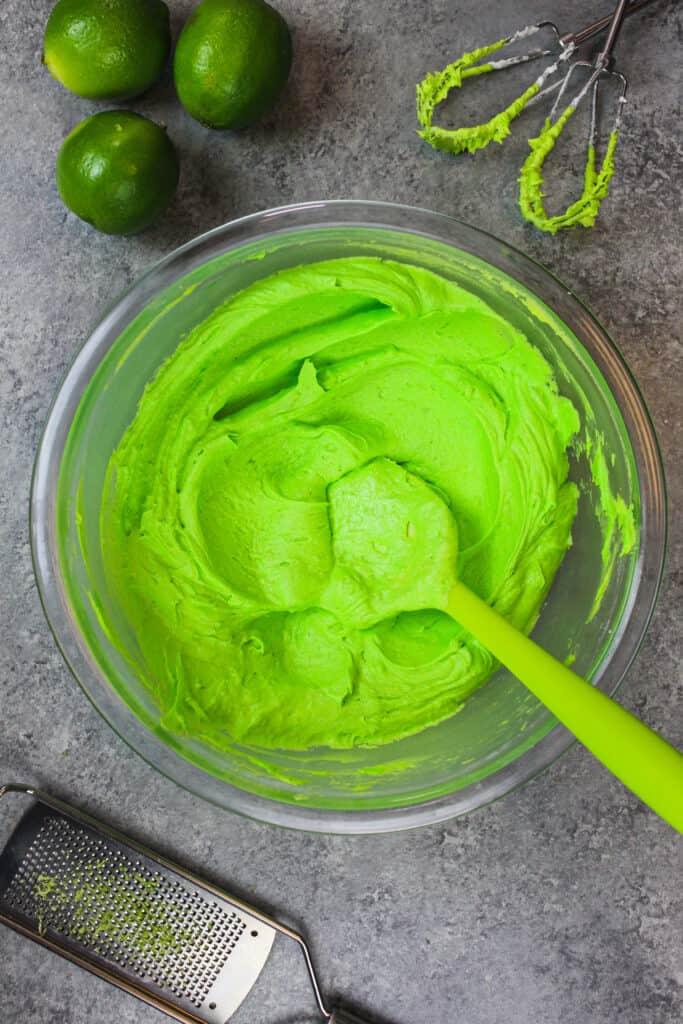 绿色奶油糖霜图像