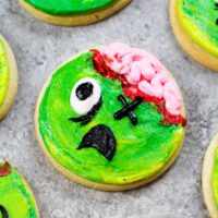 僵尸的形象的软奶酪饼干的饼干和自制的奶油乳酪