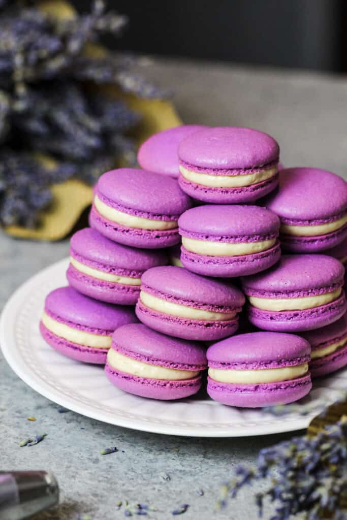 蜂蜜薰衣草macarons的图象