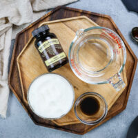 这是制作香草糖浆的原料